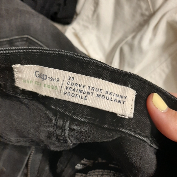 GAP Jeans - Picture 3 of 3